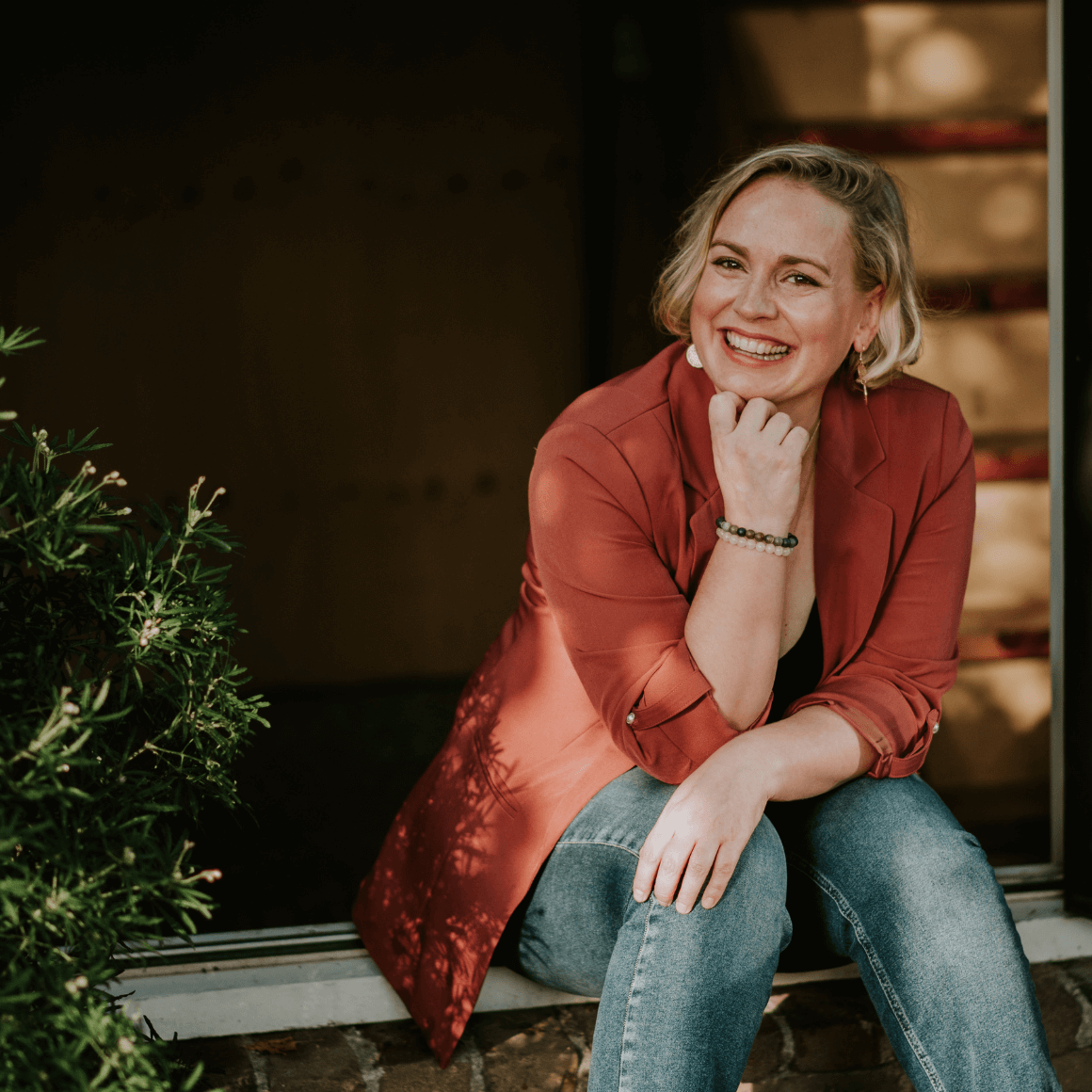 Gratis intensive floreren als HSP - About Veerle Vandeput - Coach hoogsensitief ondernemen